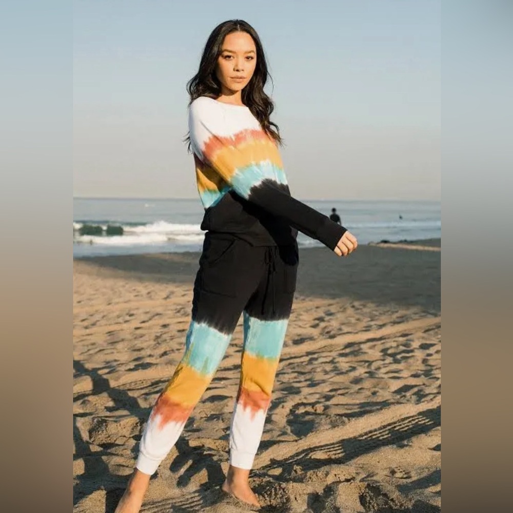 Amazing Tie Dye Jala Pocket Joggers and Easy Pullover